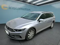 Gebraucht VW Passat 150 PS (110 kW) 2023 Silber Kombi