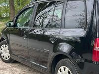 Gebraucht VW Touran 105 PS (77 kW) 2009 Schwarz Van / Kleinbus