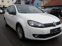 Gebraucht VW Golf VI Style 105 PS (77 kW) 2011 Weiß Kleinwagen