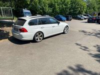 Gebraucht BMW 320 Exclusive 163 PS (119 kW) 2011 Kombi