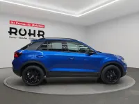 Gebraucht VW T-Roc Style 150 PS (110 kW) 2023 Ravennablau metallic SUV