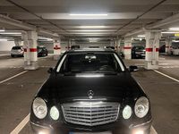 Gebraucht Mercedes E320 Avantgarde 224 PS (164 kW) 2008 Schwarz Limousine