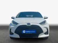 Gebraucht Toyota Yaris Basis 116 PS (85 kW) 2022 Schneeweiß Kleinwagen