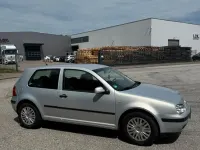 Gebraucht VW Golf 75 PS (55 kW) 1999 Silber Coupé