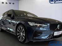 Neu Volvo V60 Plus 350 PS (257 kW) 2025 Blau Kombi