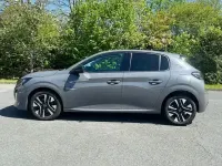 Gebraucht Peugeot 208 Allure 101 PS (74 kW) 2025 Grau Kleinwagen