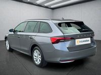 Neu Skoda Octavia 150 PS (110 kW) 2025 Grau Kombi