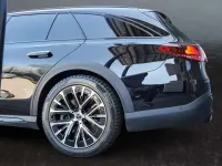 Gebraucht Mercedes E450 Avantgarde 367 PS (269 kW) 2025 Metalliclack obsidianschwarz Kombi