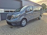 Neu Renault Trafic 2025 Grau Van / Kleinbus