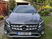 Gebraucht Mercedes GLA180 122 PS (89 kW) 2019 Grau SUV