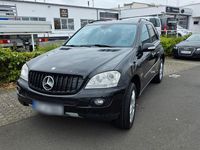 Gebraucht Mercedes ML320 224 PS (164 kW) 2006 Schwarz SUV