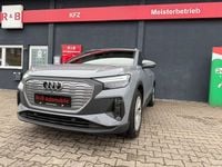 Gebraucht Audi Q4 e-tron Basis 125 kW (170 PS) 2023 Mondsteingrau SUV
