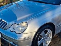 Gebraucht Mercedes C180 Elegance 143 PS (105 kW) 2003 Silber Limousine
