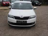 Gebraucht Skoda Rapid Active 95 PS (69 kW) 2018 Weiß Kleinwagen