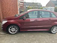 Gebraucht Mercedes B160 95 PS (69 kW) 2010 Rot Van / Kleinbus
