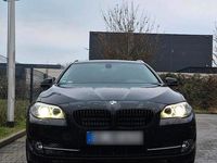 Gebraucht BMW 520 184 PS (135 kW) 2011 Schwarz Kombi