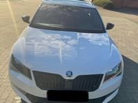 Gebraucht Skoda Superb SportLine 190 PS (139 kW) 2019 Weiß Kombi