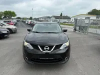 Gebraucht Nissan Qashqai N-Connecta 116 PS (85 kW) 2017 Schwarz SUV