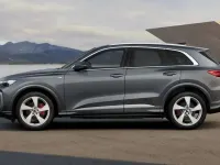 Neu Audi Q5 Ambiente 204 PS (150 kW) 2026 Grau SUV