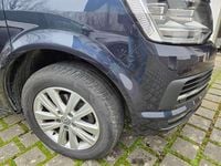 Gebraucht VW Multivan Comfortline 114 PS (83 kW) 2017 Blau Van