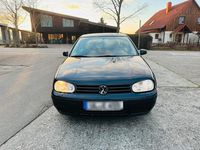 Gebraucht VW Golf IV 75 PS (55 kW) 2002 Schwarz Kleinwagen