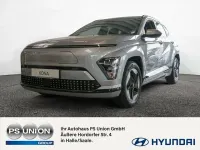 Gebraucht Hyundai Kona Basis 114 kW (156 PS) 2024 Shimmering silver SUV