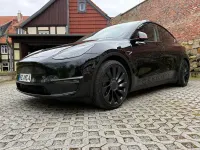 Usata Tesla Model Y Performance 320 kW (436 CV) 2022 Nero SUV