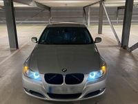 Gebraucht BMW 320 170 PS (125 kW) 2010 Silber Limousine
