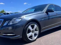 Używany Mercedes E220 170 KM (125 kW) 2012 Szary Sedan/Limuzyna