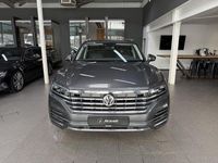Gebraucht VW Touareg Elegance 286 PS (210 kW) 2020 Siliziumgrau metallic (metallic) SUV
