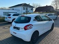 Second-hand Peugeot 208 Active 68 CP (50 kW) 2013 Hatchback