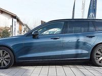 Gebraucht Volvo V60 Plus 197 PS (144 kW) 2024 Blau Kombi