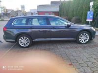Gebraucht VW Passat Highline 150 PS (110 kW) 2015 Limousine