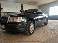Gebraucht Mercedes 230 132 PS (97 kW) 1990 Schwarz Coupé