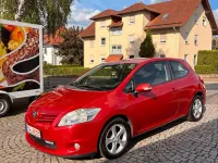 Gebraucht Toyota Auris 100 PS (73 kW) 2012 Rot Kleinwagen