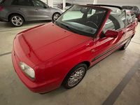 Second-hand VW Golf 101 CP (74 kW) 1996 Roșu Cabrio