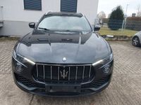Gebraucht Maserati Levante 275 PS (202 kW) 2017 Schwarz SUV