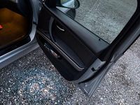 Gebraucht BMW 320 150 PS (110 kW) 2005 Silber Limousine