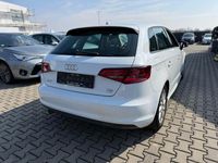 Gebraucht Audi A3 Attraction 110 PS (80 kW) 2014 Weiß Limousine