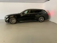Gebraucht Mercedes E300 AMG 313 PS (230 kW) 2025 Metalliclack obsidianschwarz Limousine