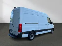 Gebraucht Mercedes Sprinter 170 PS (125 kW) 2025 Weiß Van