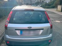 Gebraucht Ford Fiesta 60 PS (44 kW) 2006 Silber Kleinwagen