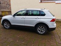 gebraucht VW Tiguan TDI 4MOTION DSG LED HIGHLINE Autom Kamera AHK HUD weiß