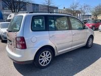 Gebraucht VW Touran 140 PS (102 kW) 2010 Silber Van / Kleinbus