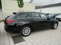 Gebraucht Mercedes CLA200 150 PS (110 kW) 2023 Kosmosschwarz Kombi