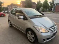 Gebraucht Mercedes A180 109 PS (80 kW) 2011 Silber Kleinwagen