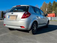 Usata Kia Ceed Basis 109 CV (80 kW) 2007 Argento Utilitaria