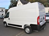 Gebraucht Peugeot Boxer 140 PS (102 kW) 2022 Weiß Van