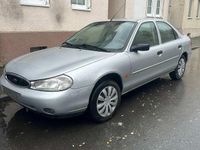 Gebraucht Ford Mondeo 150 PS (110 kW) 1998 Grau Limousine