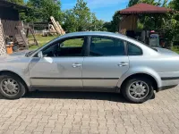 Gebraucht VW Passat 131 PS (96 kW) 2003 Silber Limousine